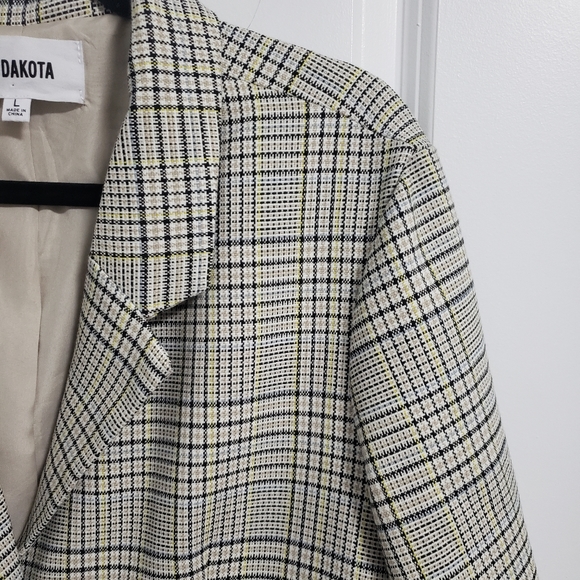 BB DAKOTA Long Plaid Jacket Coat - Picture 8 of 11